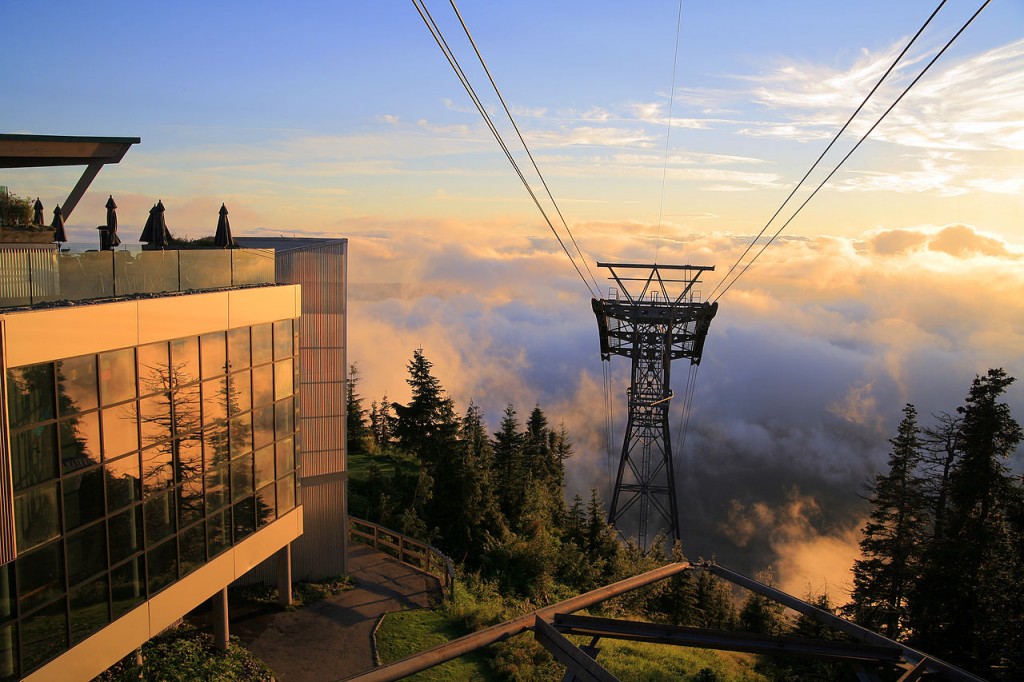 Grouse Mountain Skyride - Most Amazing Aerial Lifts