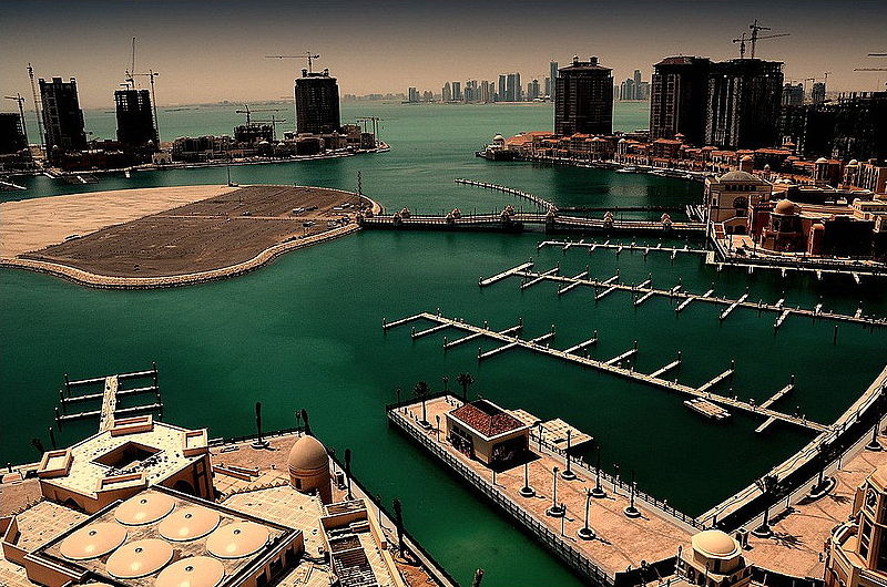 10 Most Awesome Artificial Islands: The Pearl in Qatar