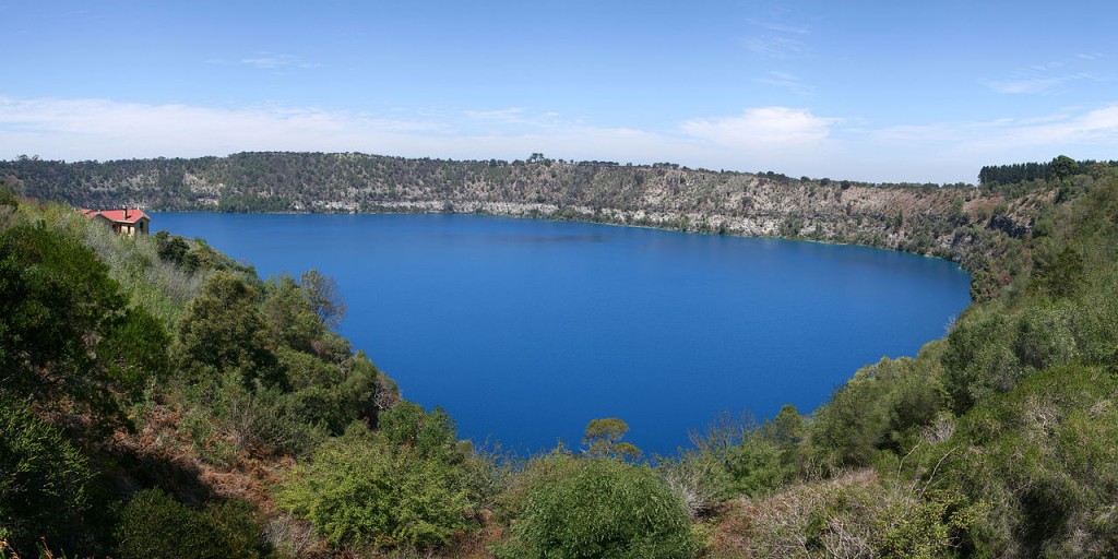 10 Most Beautiful Crater Lakes In The World: Blue Lake in Australia