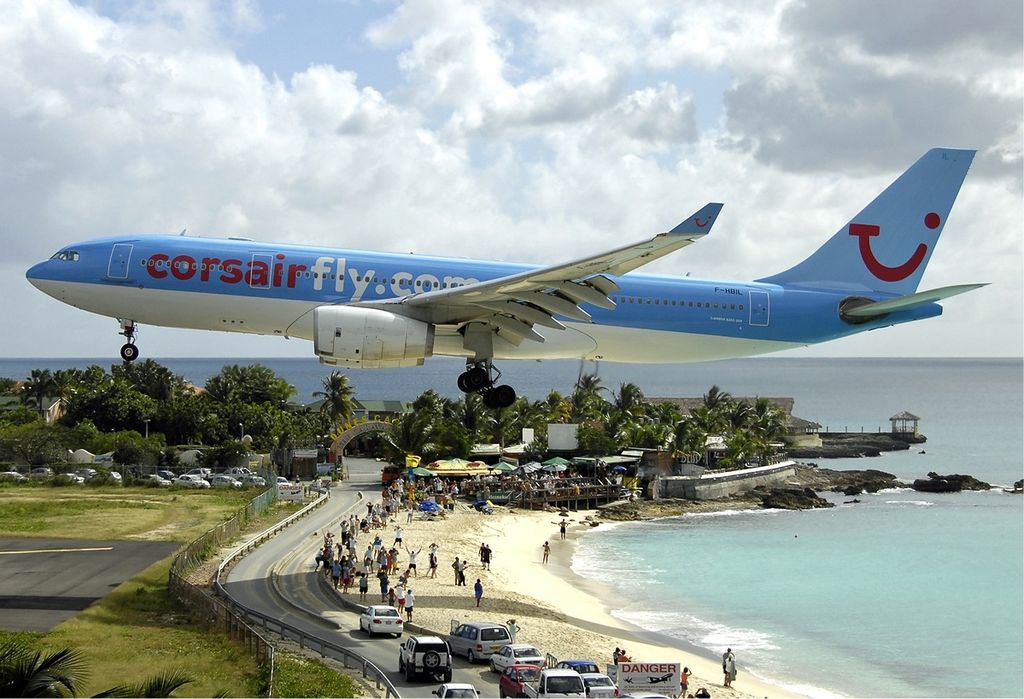 10 Most Extreme Airports