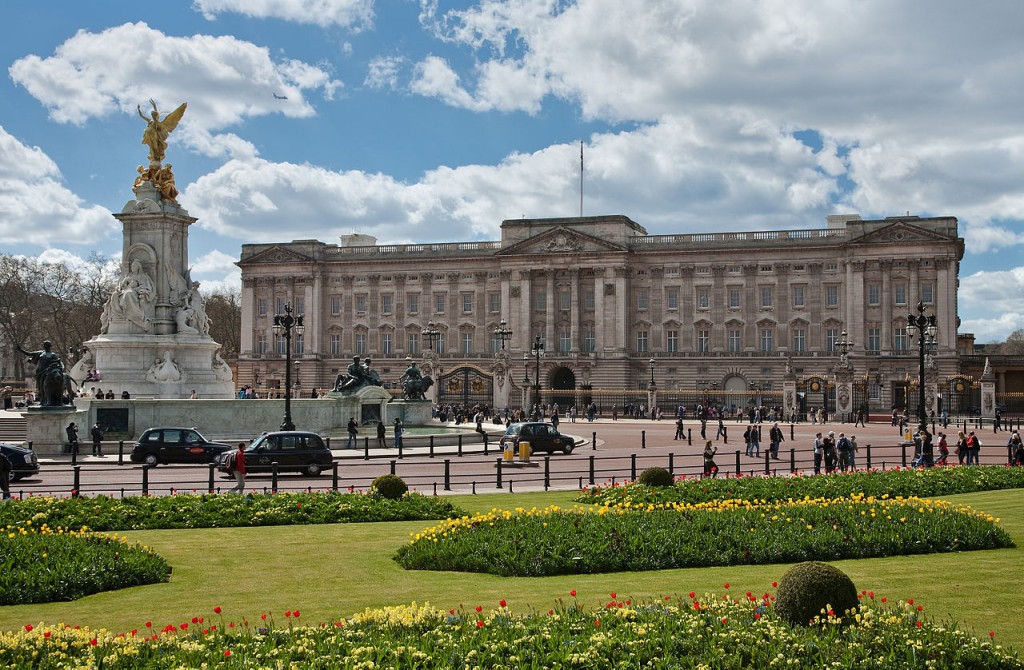 Best Attractions In London: Buckingham Palace