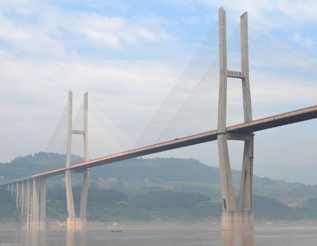 Tallest Bridges In The World: Zhongxian Huyu Expressway Bridge, China