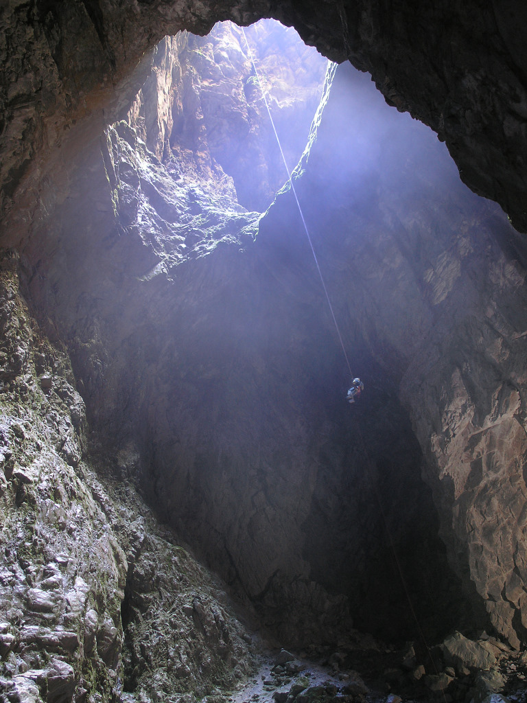 Most Amazing Sinkholes: Harwood Hole, New Zealand