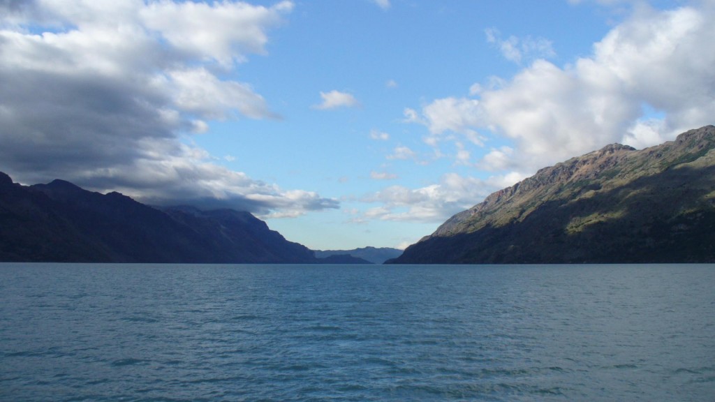 10 Deepest Lakes In The World:  Lake O'Higgins-San Martín
