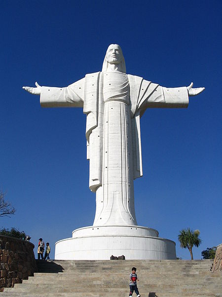 Most Famous Jesus Statues: Cristo de la Concordia, Bolivia