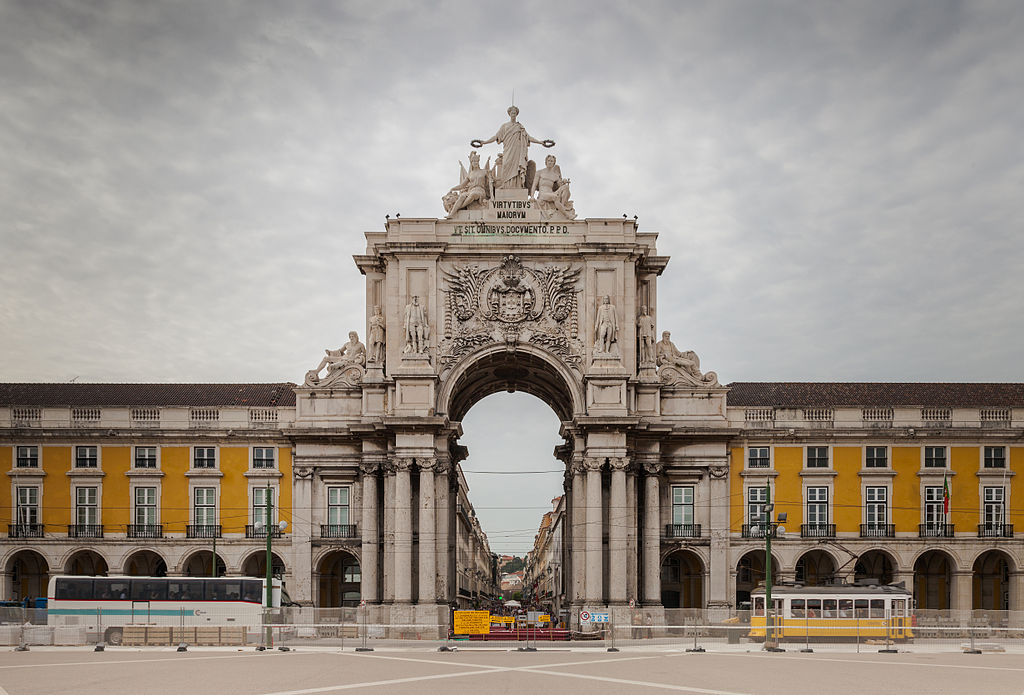 Most Famous Man-Made Arches: Rua Augusta Arch, Lisbon