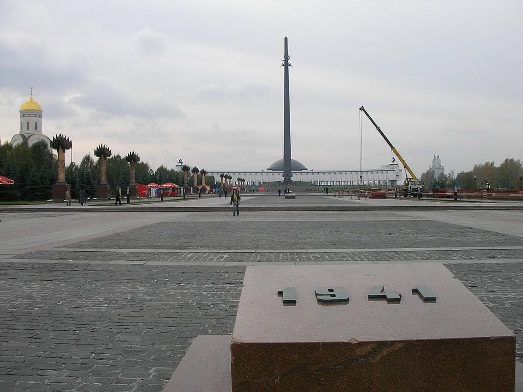 Best Attractions In Moscow: Victory Park