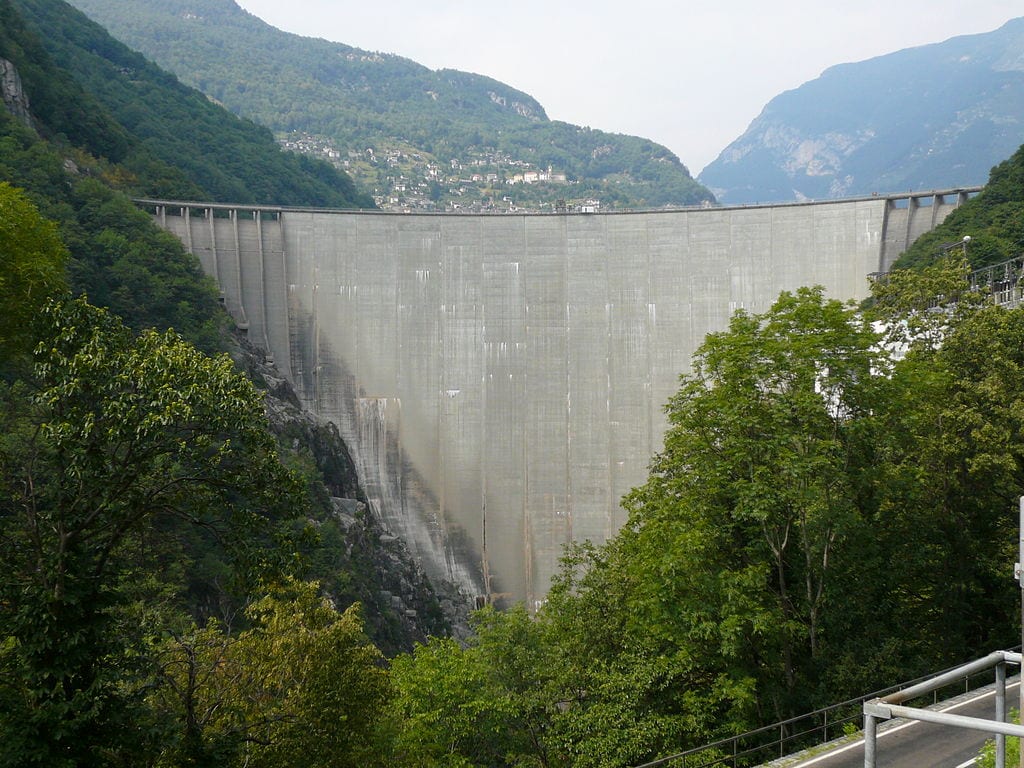 Highest Bungee Jumps: Contra Dam, Ticino, Switzerland