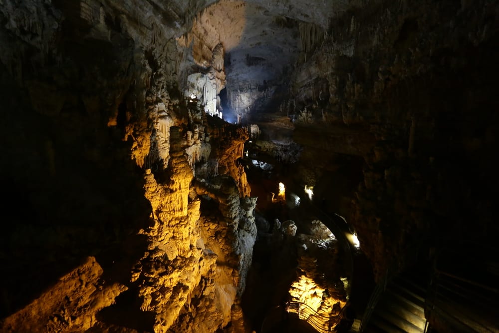 Jeita Grotto: Most Popular Underground Caves