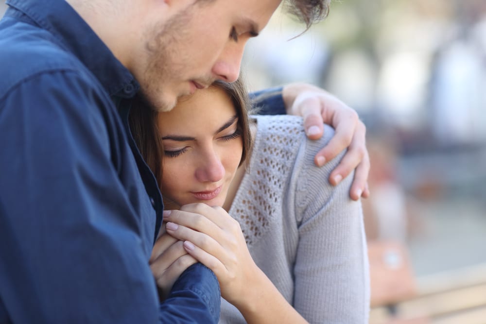 Terrible Reasons for Staying Friends with Your Ex - you are experiencing the grass is greener
